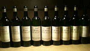 10 Jahrgänge des legendären Monte Bello, Ridge Vineyards Santa Cruz Mountains, Kalifornien.